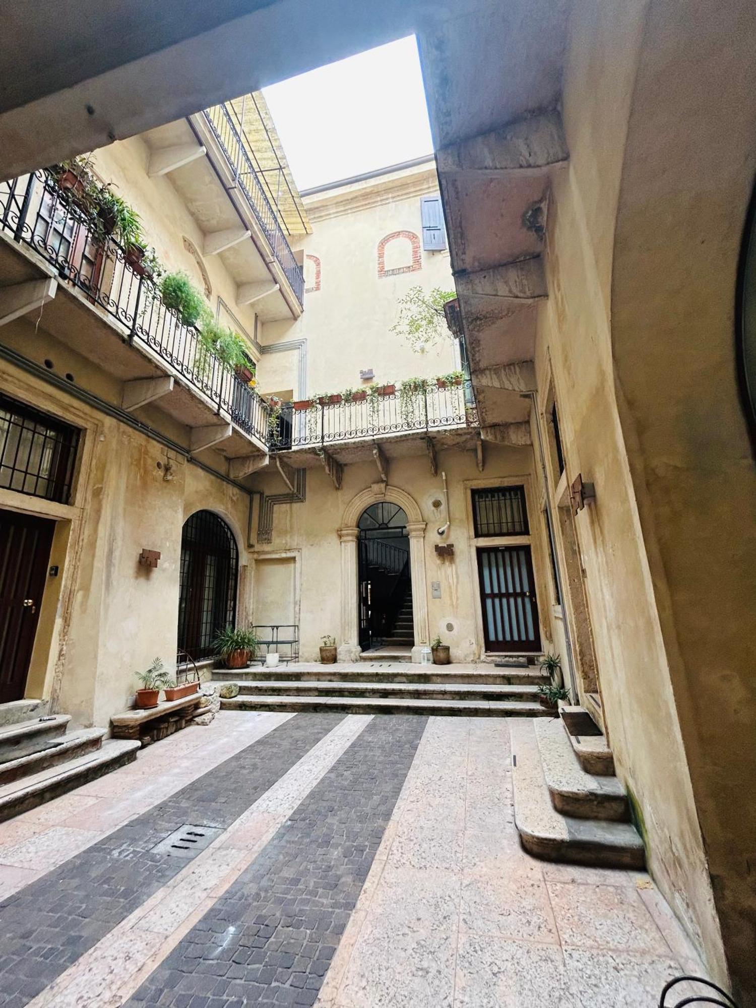维罗纳Palazzo Duomo公寓 外观 照片